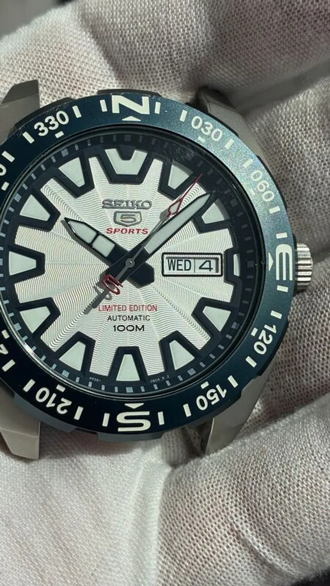 Seiko 5 Sports "Mt. Fuji" Limited Edition - Image 3