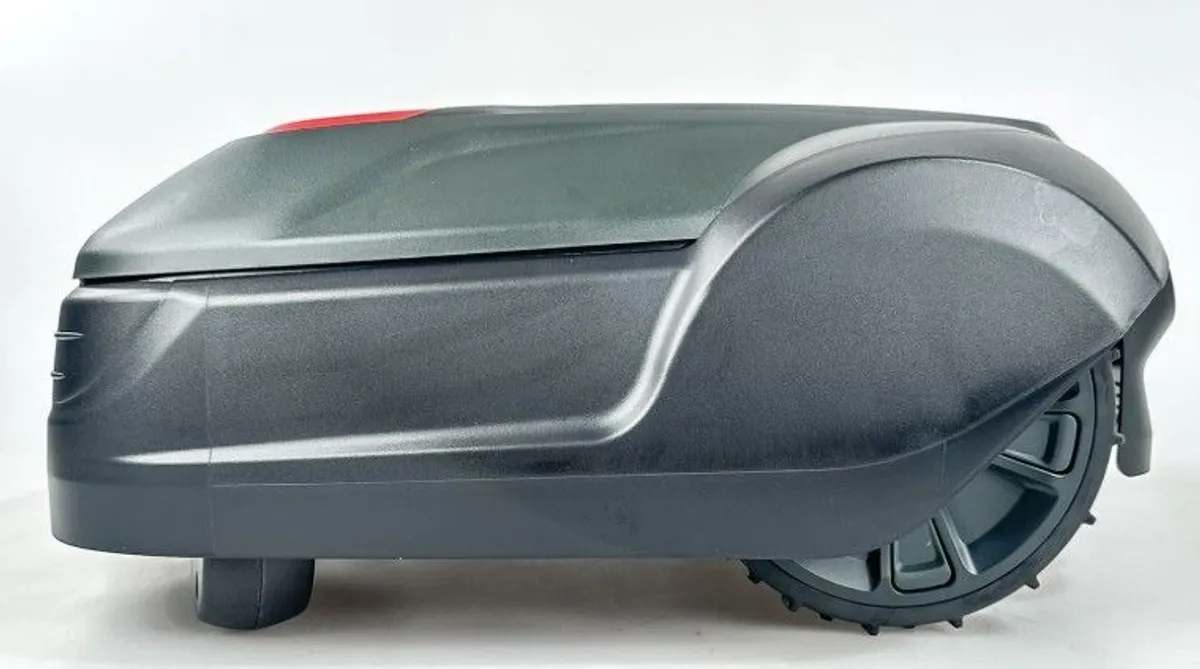 Cramer RM2000 Robotic Lawn Mower plus Installation Kit L - Brand New - Image 2