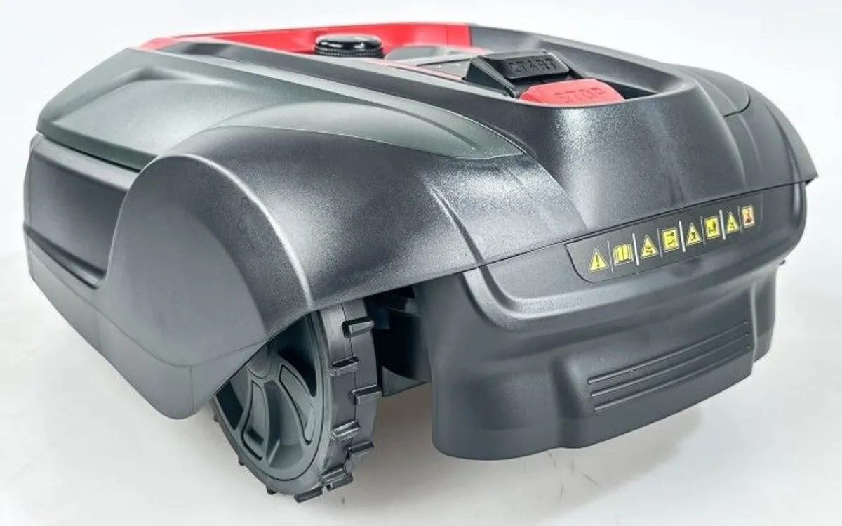 Cramer RM2000 Robotic Lawn Mower plus Installation Kit L - Brand New - Image 3