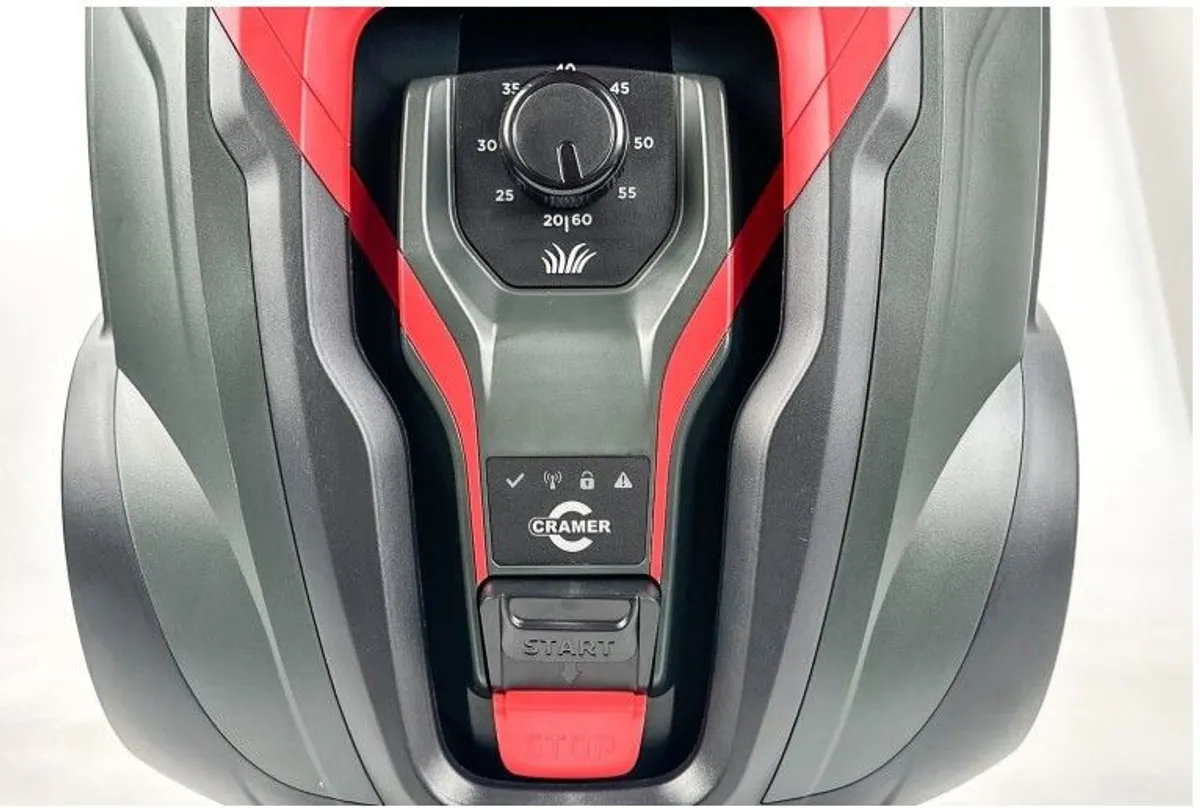 Cramer RM2000 Robotic Lawn Mower plus Installation Kit L - Brand New - Image 4