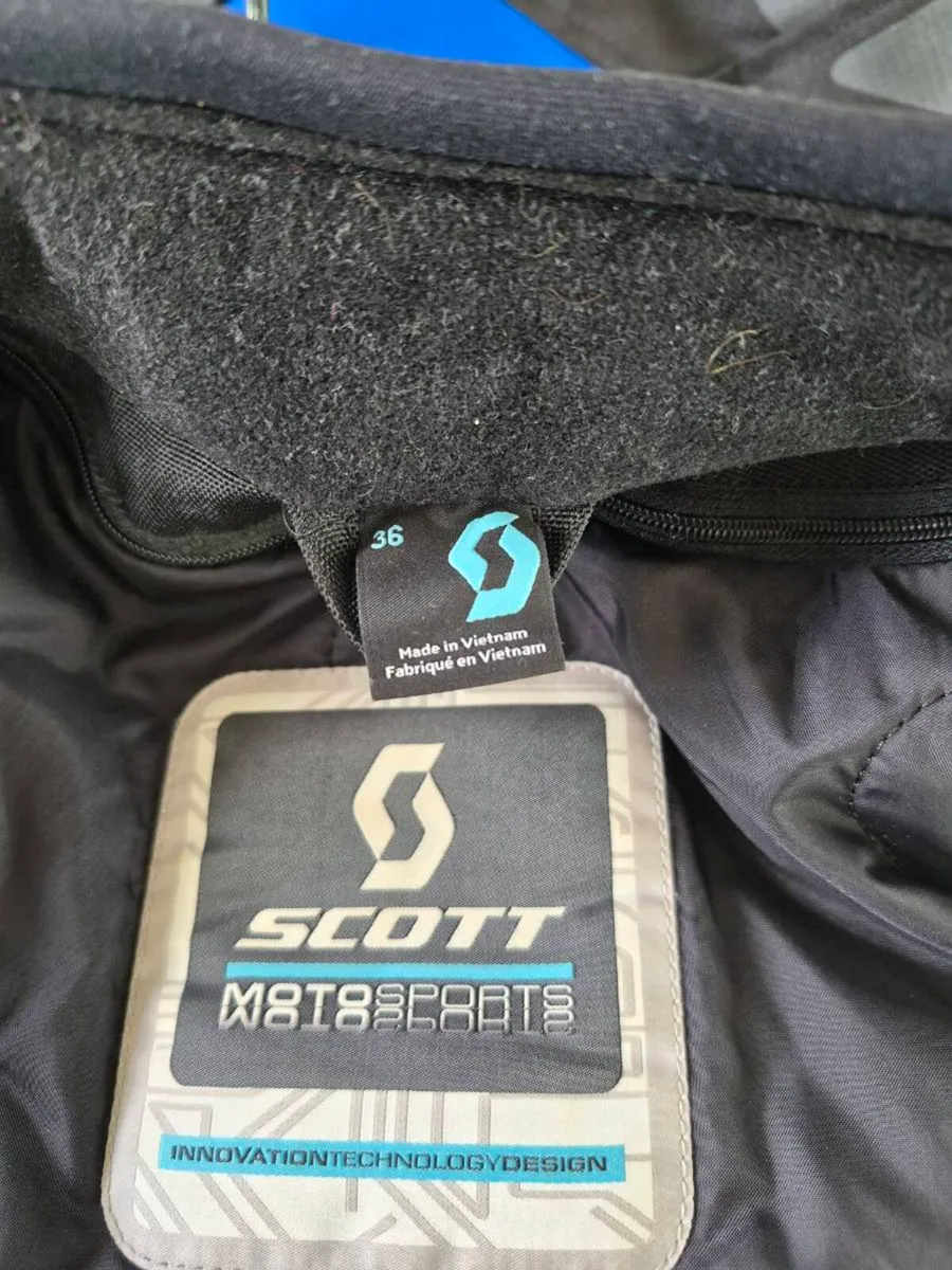 Ladies Mororccyle Jacket -small - Image 3