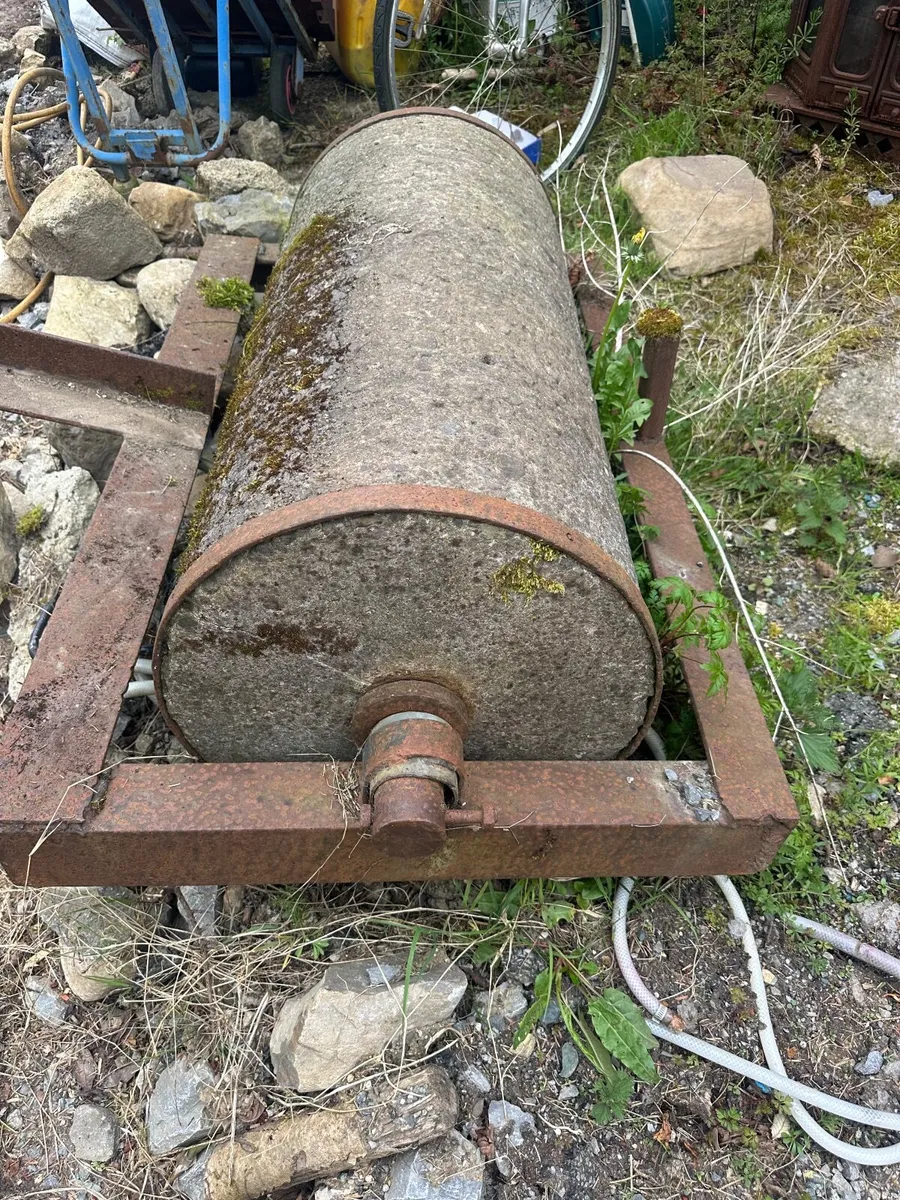 Concrete field roller - Image 2