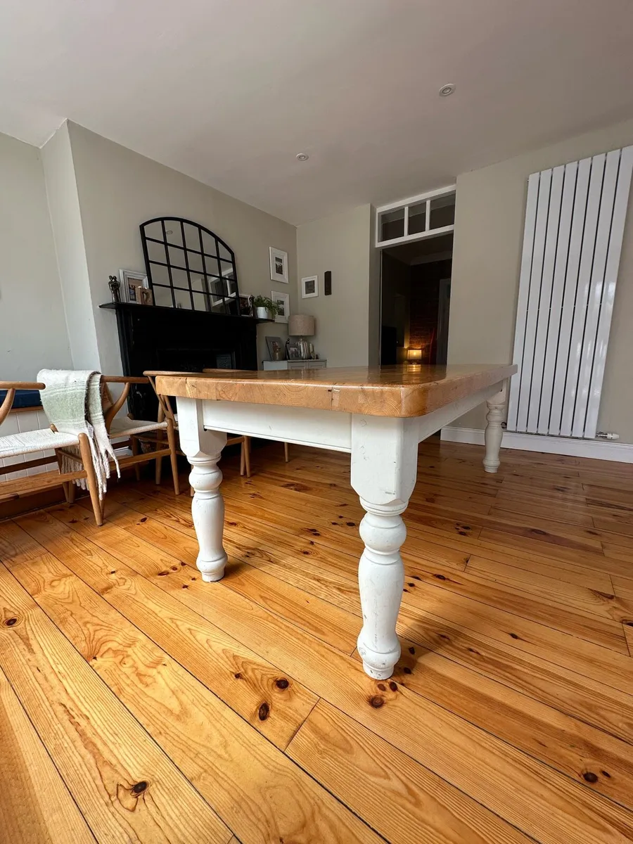 Dining Table - Image 3