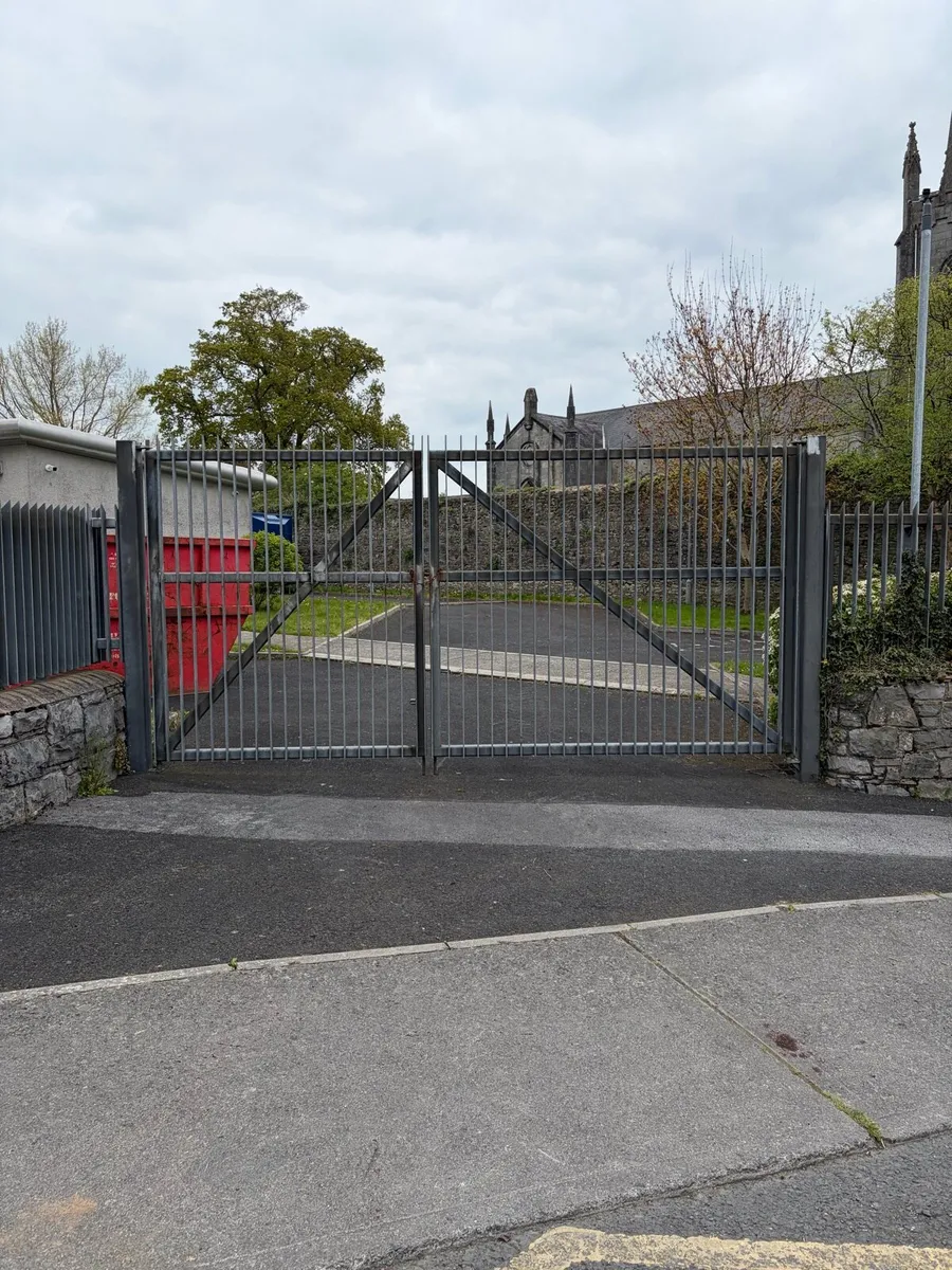 Heavy duty Galvanised security gates and railings - Image 1