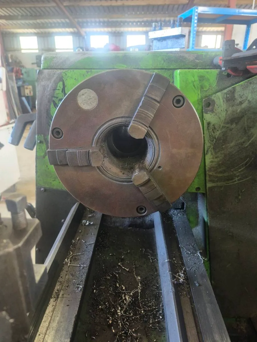 Colchester triumph 2000 lathe - Image 4