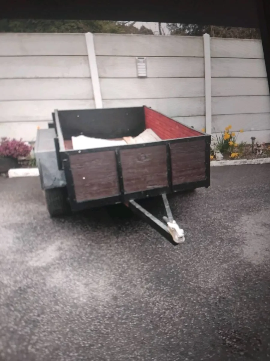 Trailer - Image 1