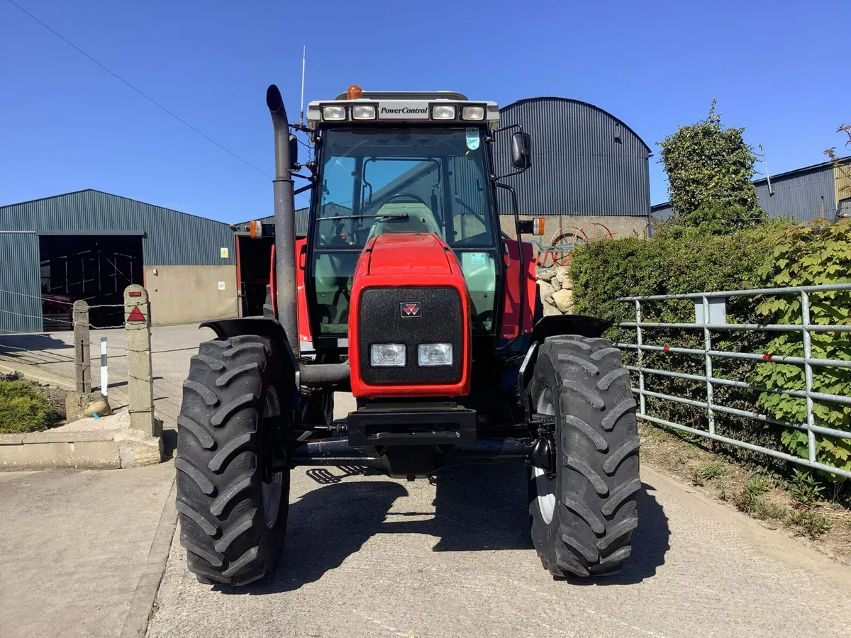 2002 MF 6270 - Image 2