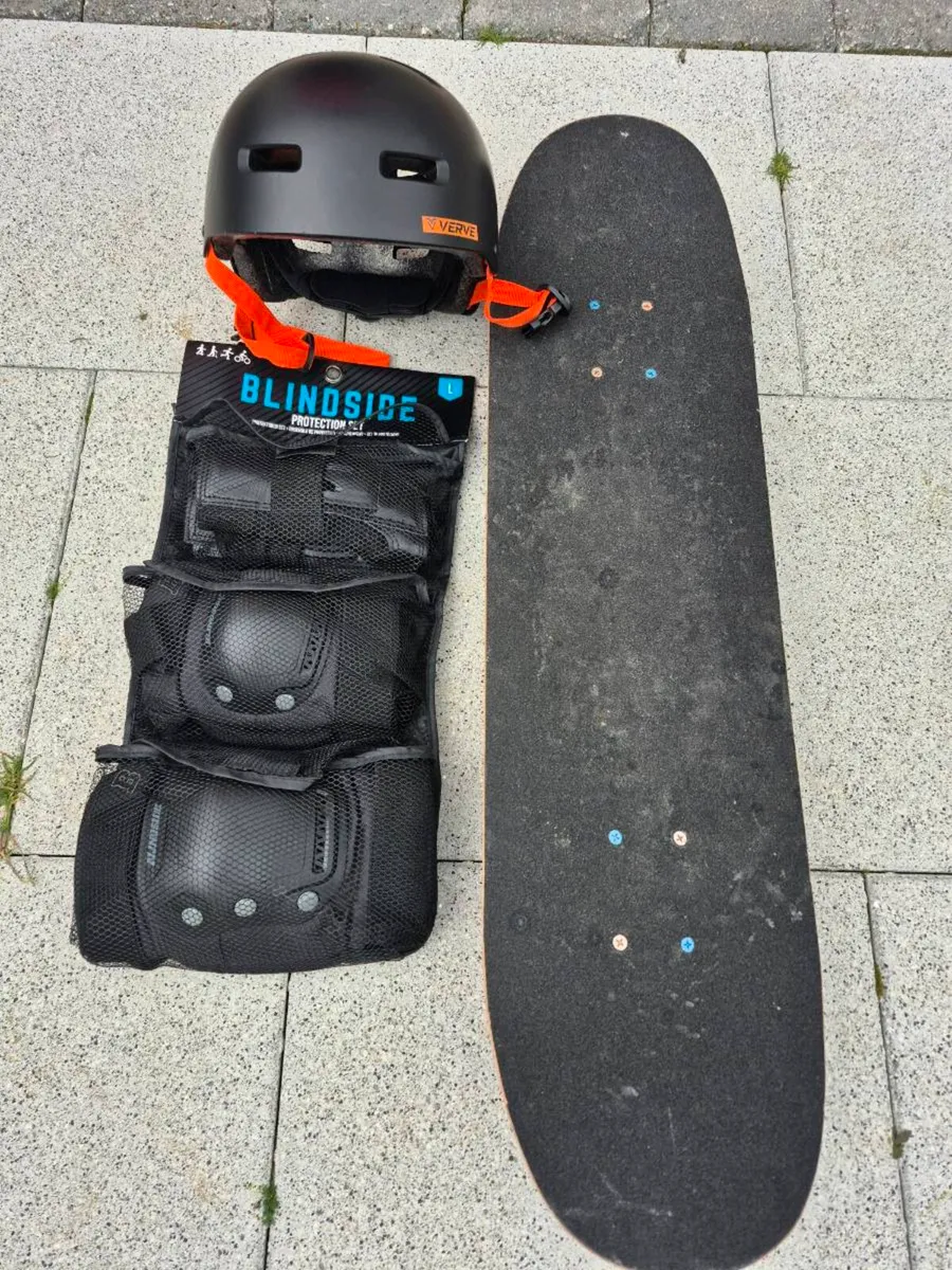 Skate board and safety set - Image 3