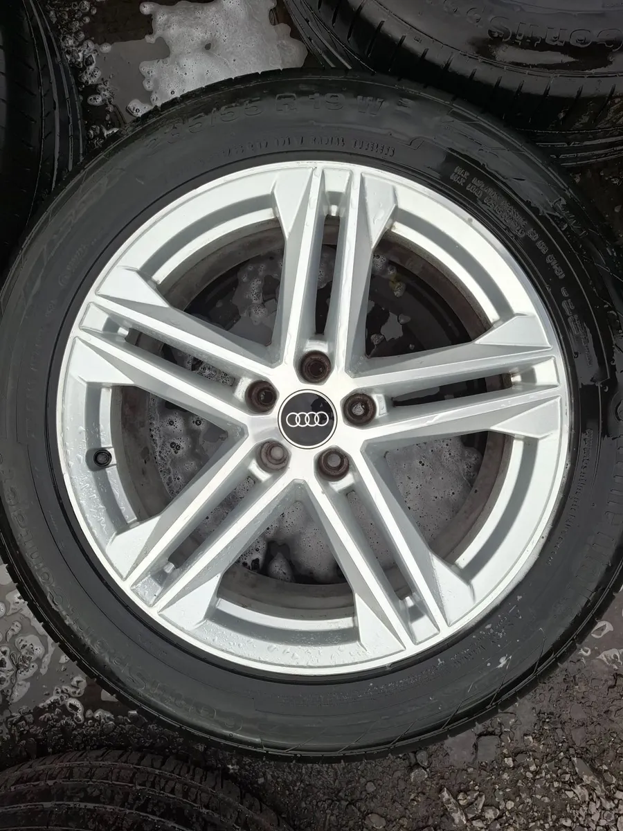 19" Genuine Audi Q5 S Line Alloys with tyres - Image 4