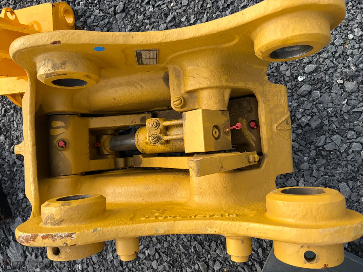 Fresh Miller hydraulic  Quick hitch 65mm  pin - Image 3