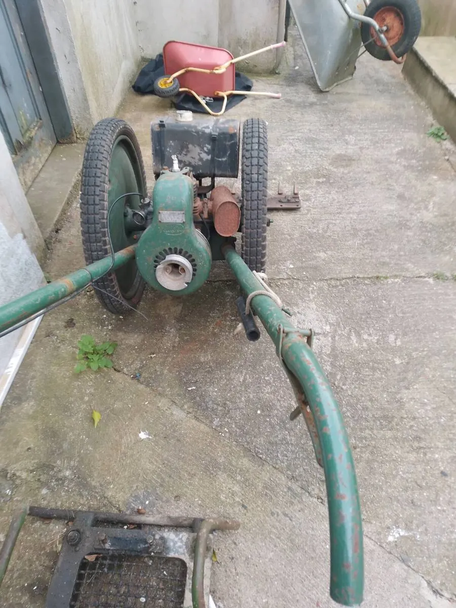 Alan Oxford mower - Image 1