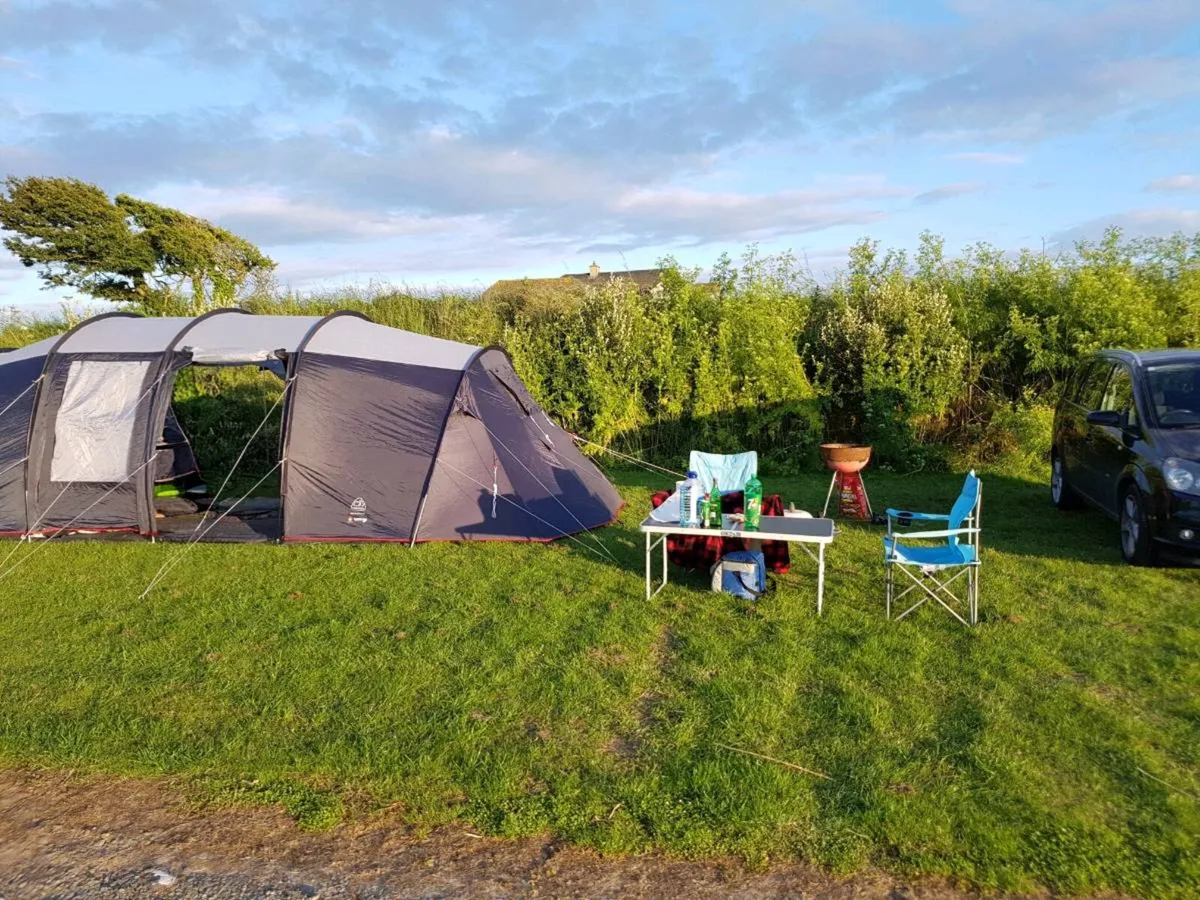 Family tent - Image 1