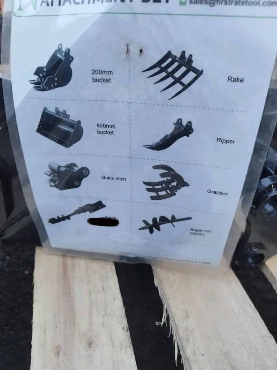 8pc mini digger attachment set - Image 1