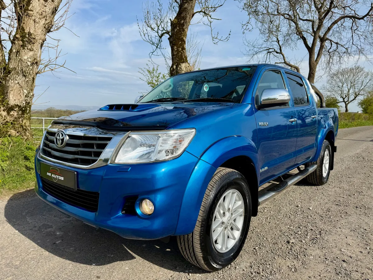 2015/151 Toyota Hilux 3.0 D-4D 171 Invincible - Image 1