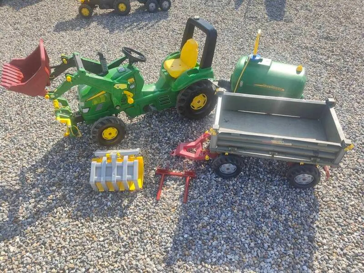 Rolly X-Trac John Deere 8400R with attachment. - Image 1