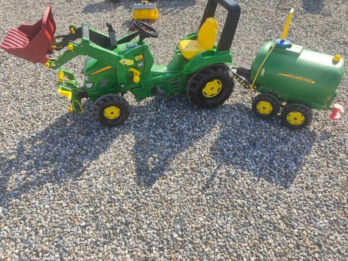 Rolly X-Trac John Deere 8400R with attachment. - Image 2