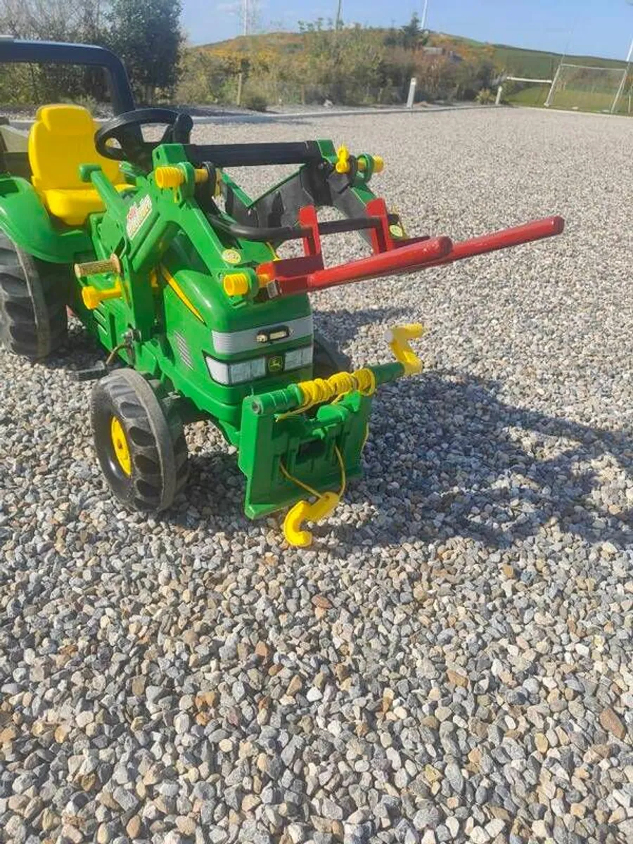 Rolly X-Trac John Deere 8400R with attachment. - Image 3
