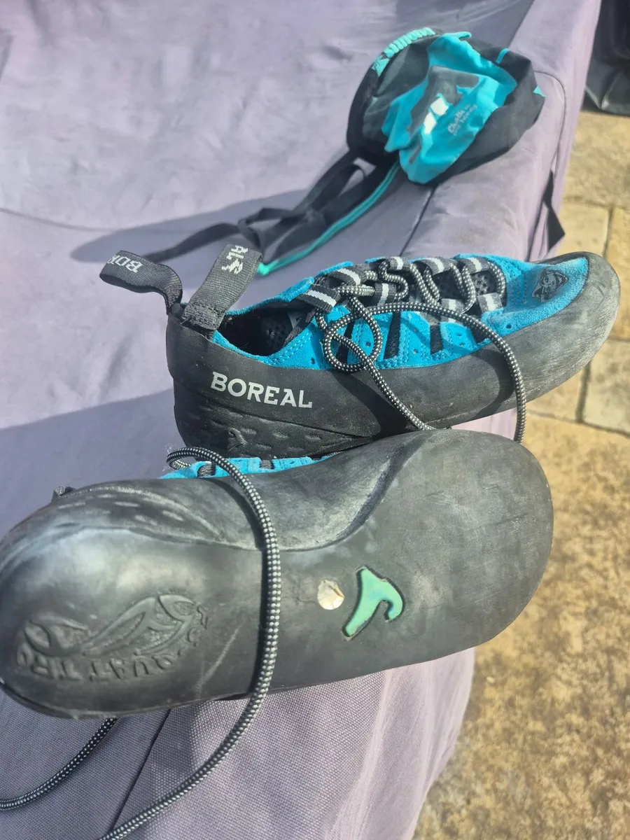 Climbing equipment - Image 3