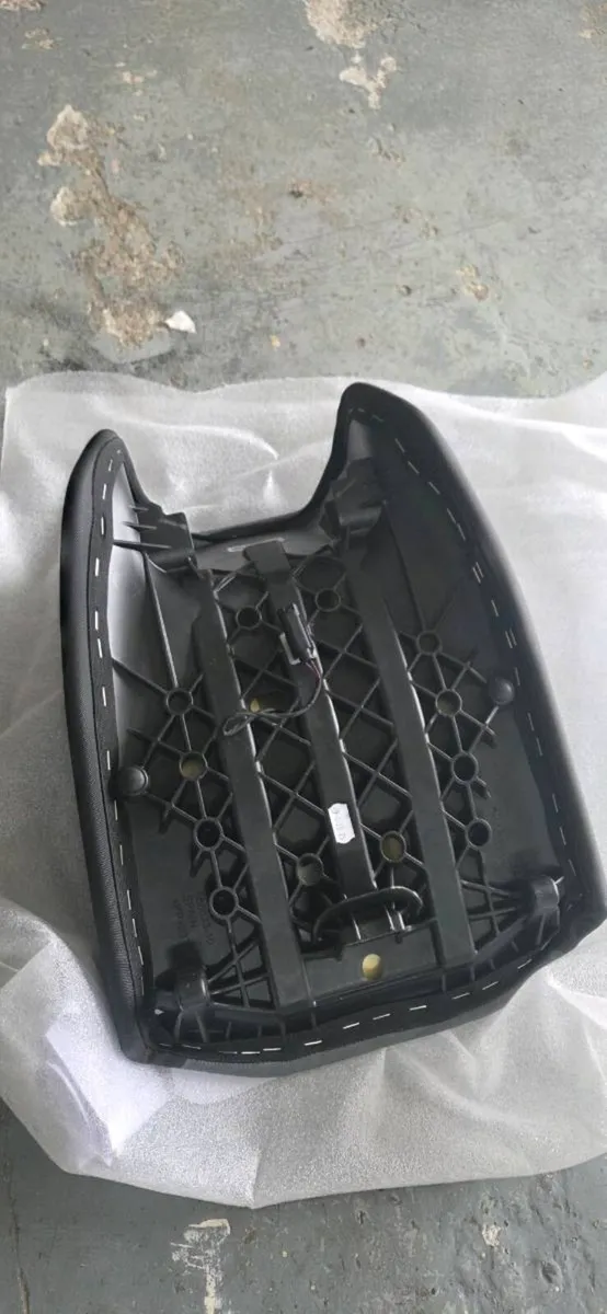 R1300 gsa Bmw oem comfort seat - Image 4