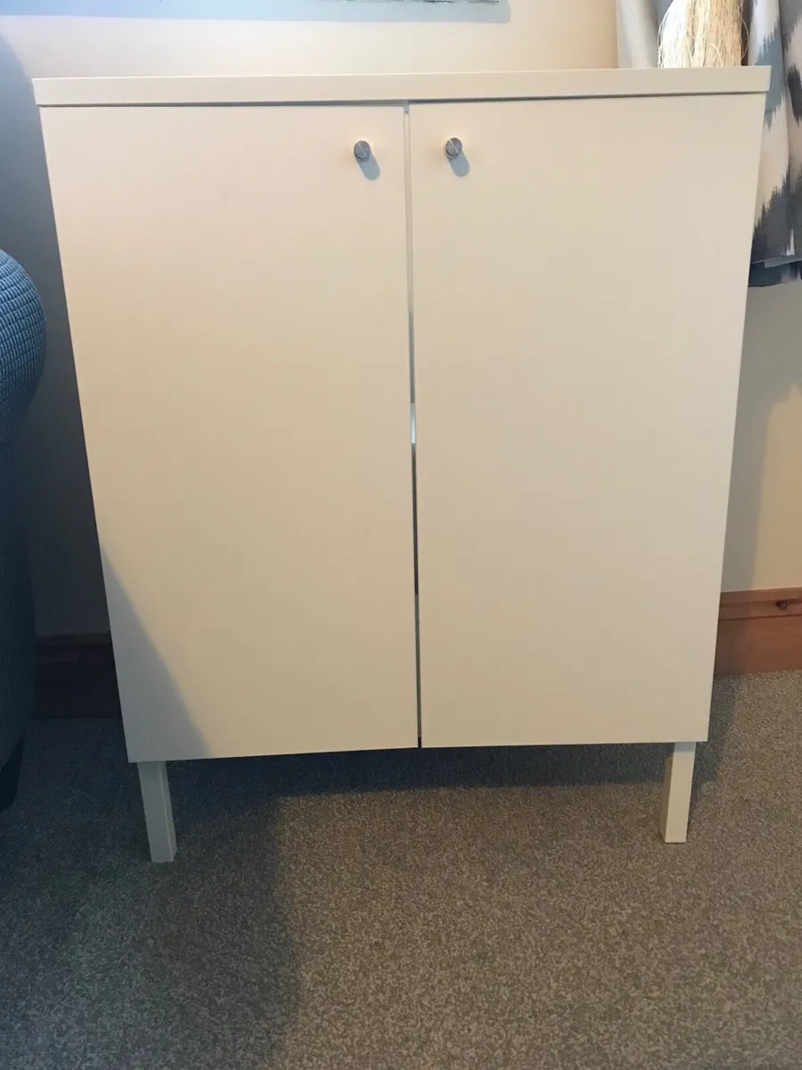 Bathroom cabinet - Image 1