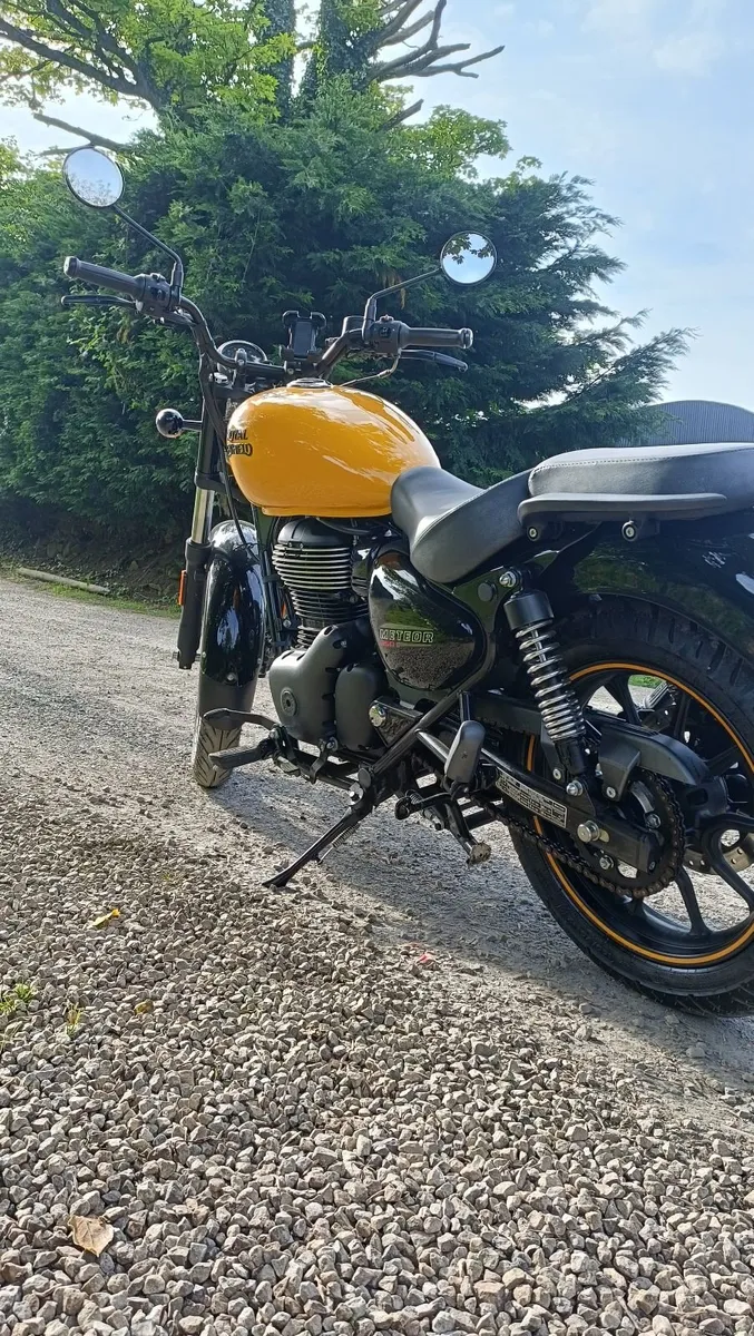 ROYAL ENFIELD ONLY 400KM - Image 3