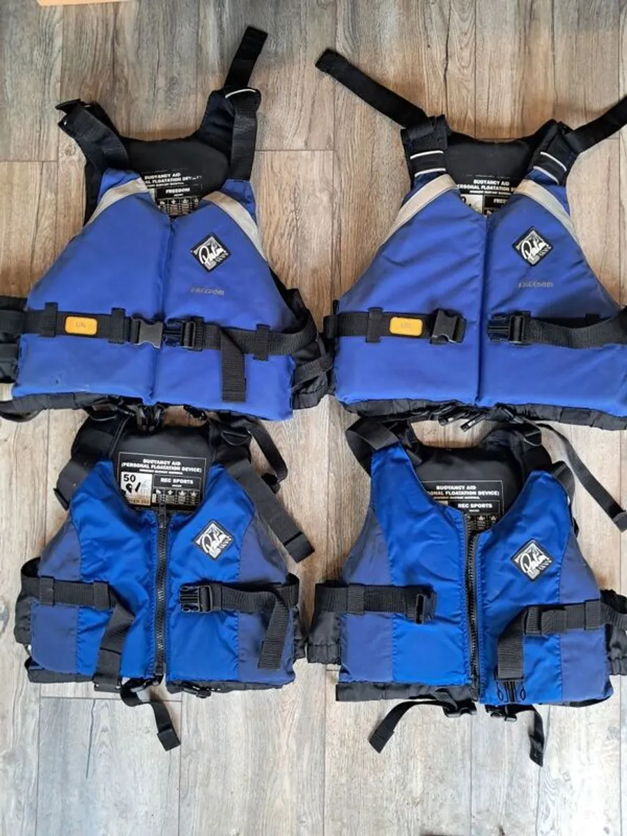 Buoyancy aids - Image 2