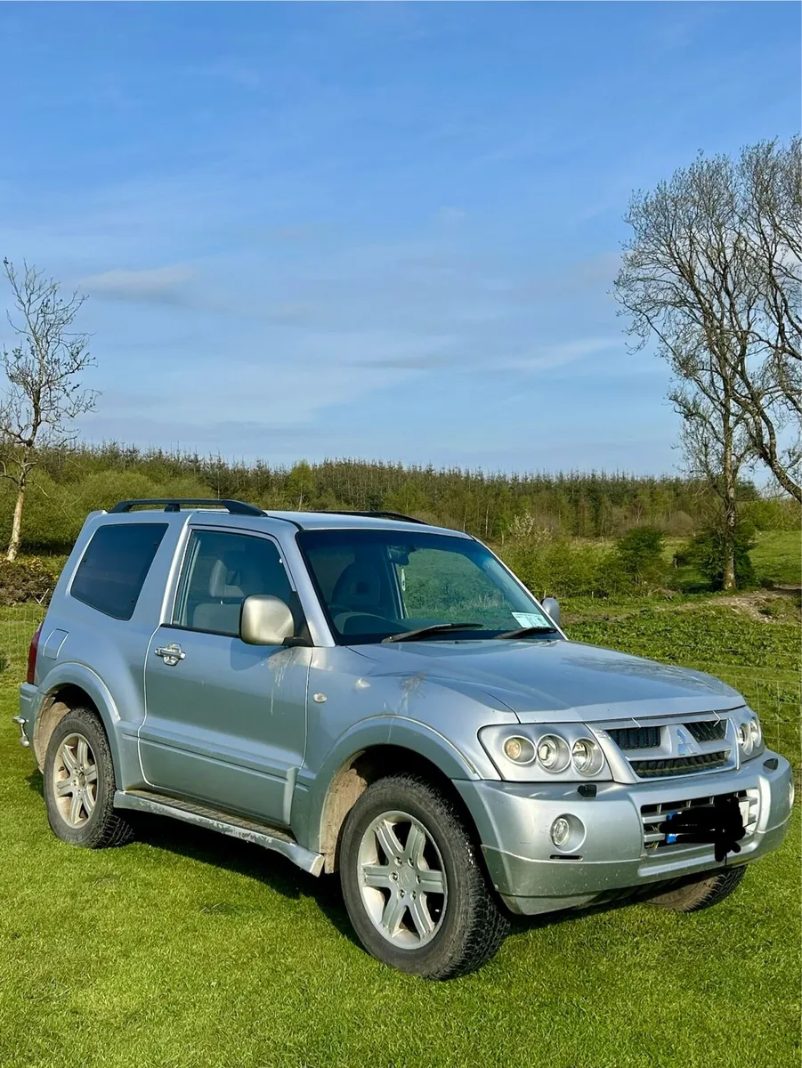 Mitsubishi Pajero - Image 1