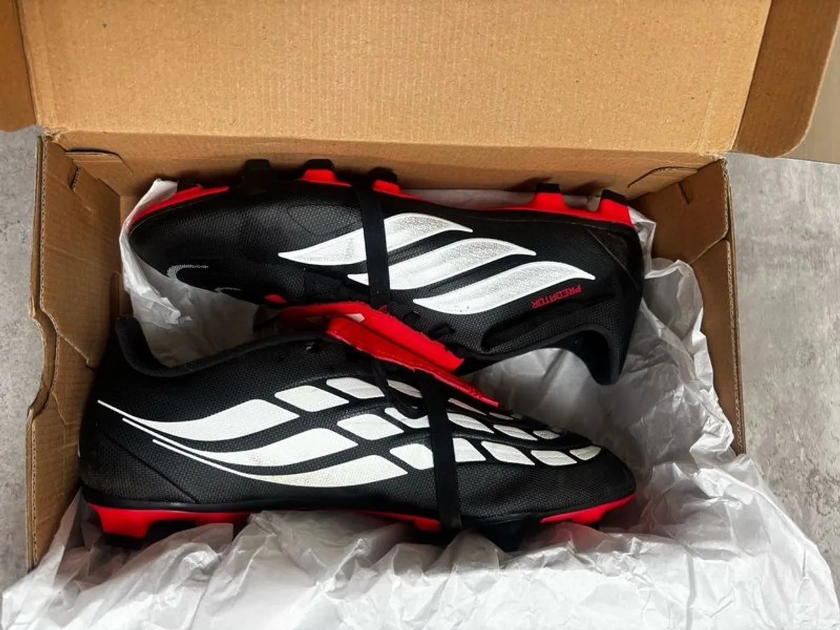 Adidas Predator boots - Image 1