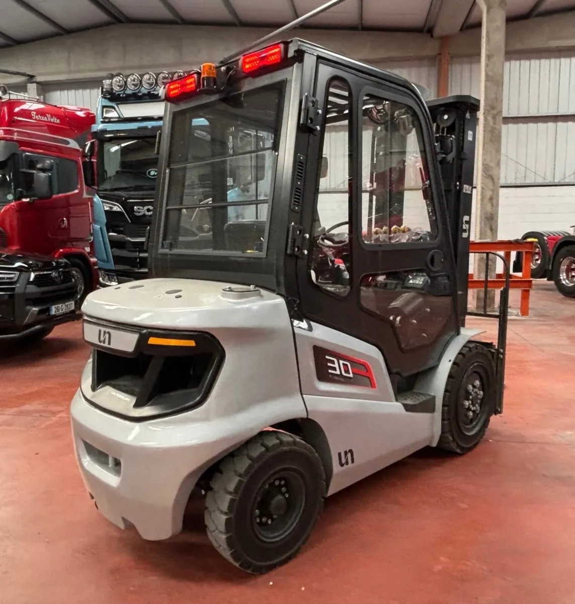 New UN 3.0Ton F-Series Forklift - Image 4