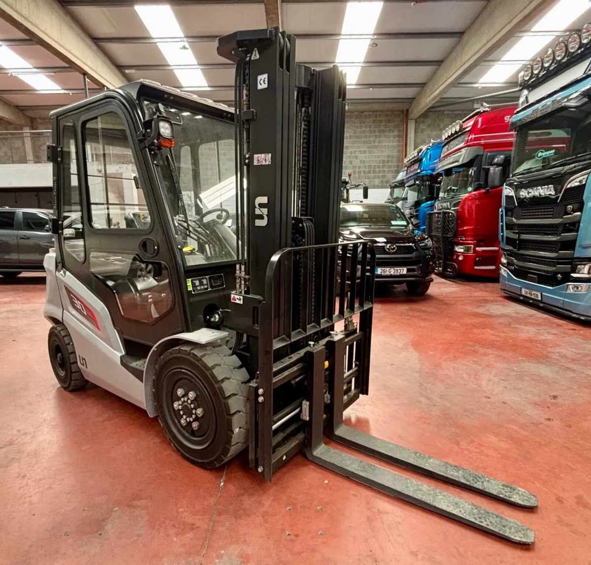 New UN 3.0Ton F-Series Forklift - Image 2