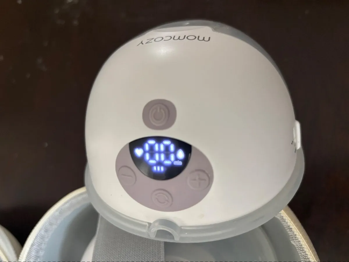 RARELY USED!!! Momcozy M5 wearable breast pump - Image 3