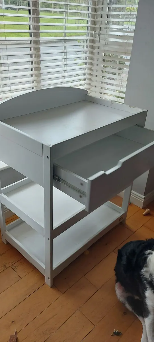 Baby changing table and storage unit - Image 3