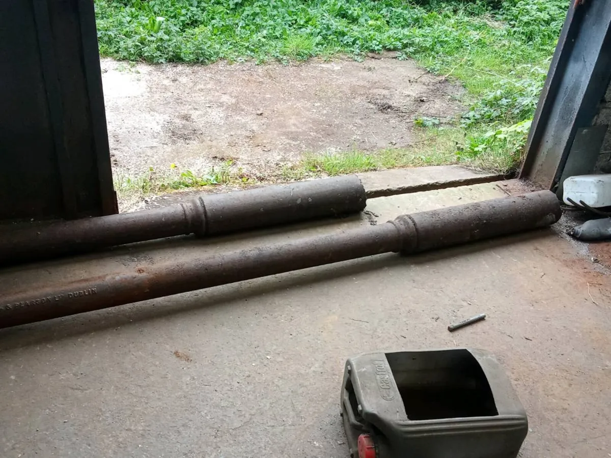 Smith And Pearson Dublin Antique lamp posts - Image 4