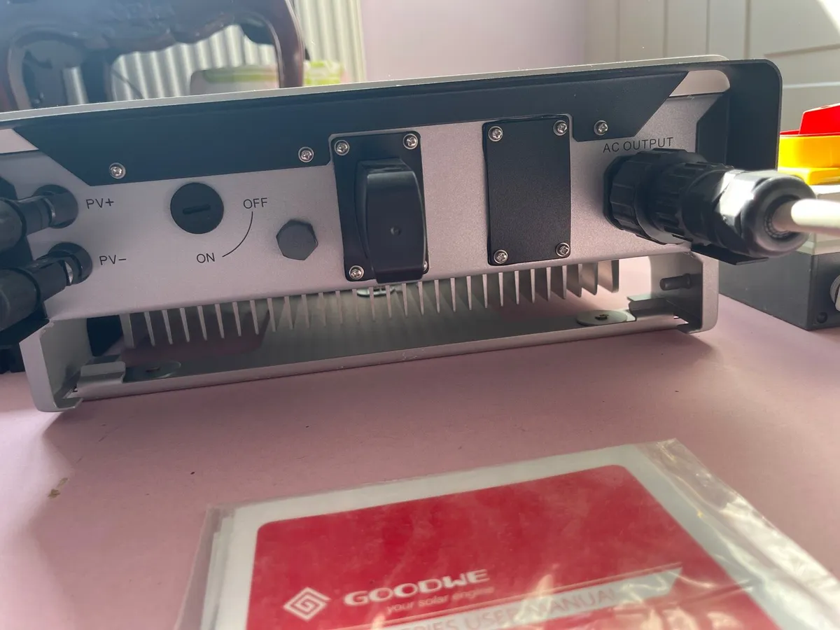 Solar inverter - Image 4
