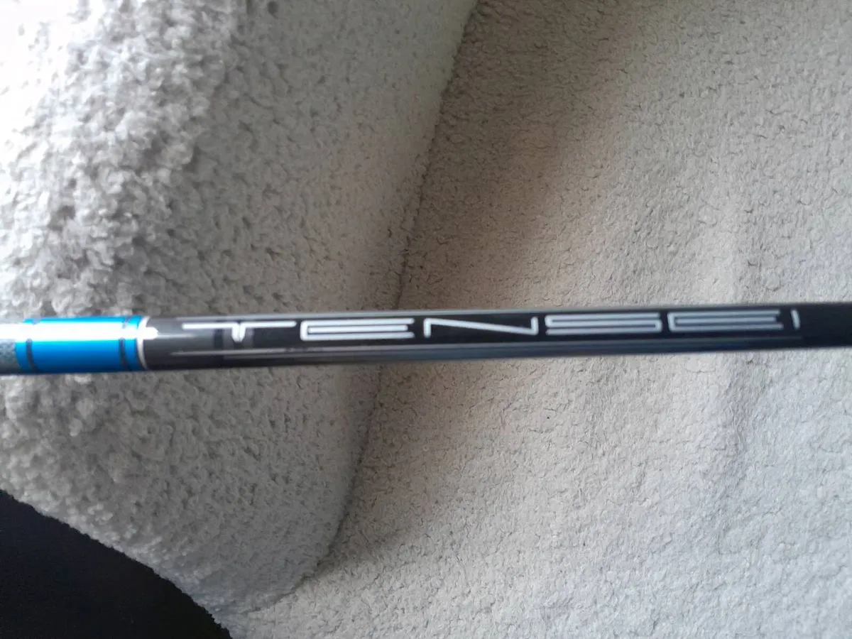 Titleist TSr2 4-wood and 7-wood - Image 4