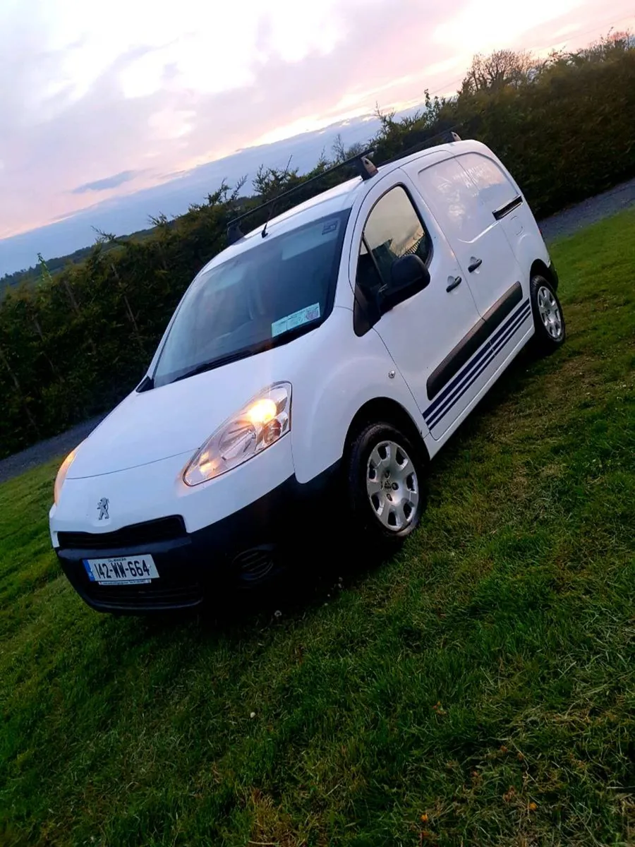 Peugeot partner taxed & tested,, 1.6 hdi, clean va - Image 1