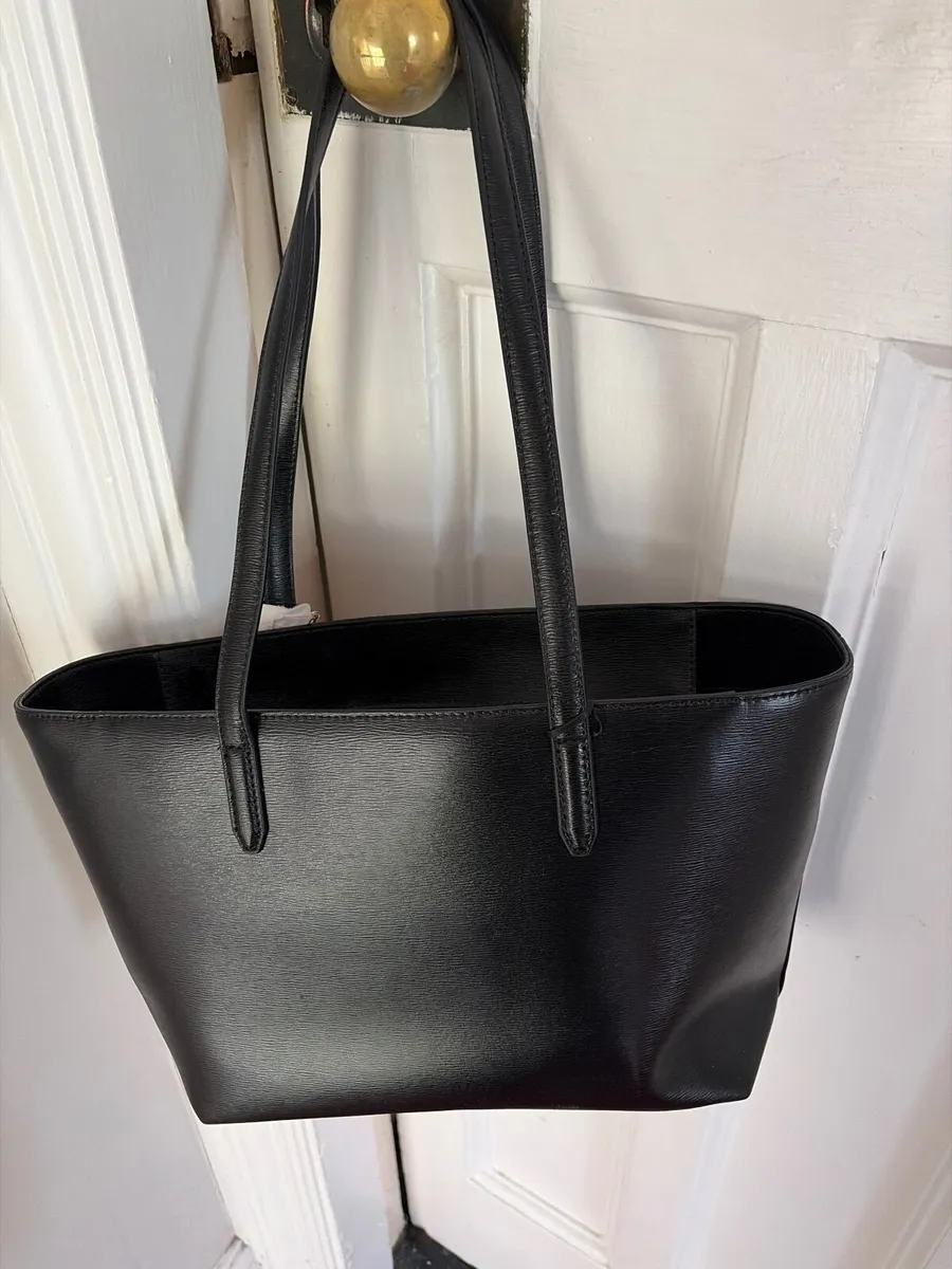 Brand new DKNY bag - Image 3