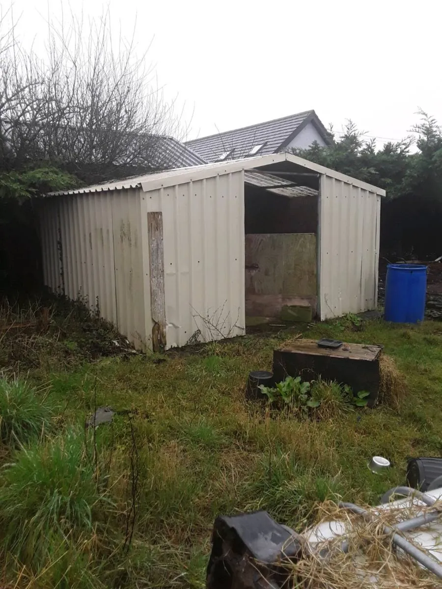 Horse stables  x2 bargain 800euro - Image 1