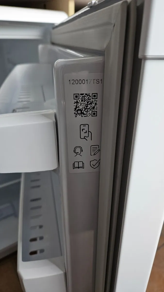 BEKO UNDER COUNTER FRIDGE - Image 2