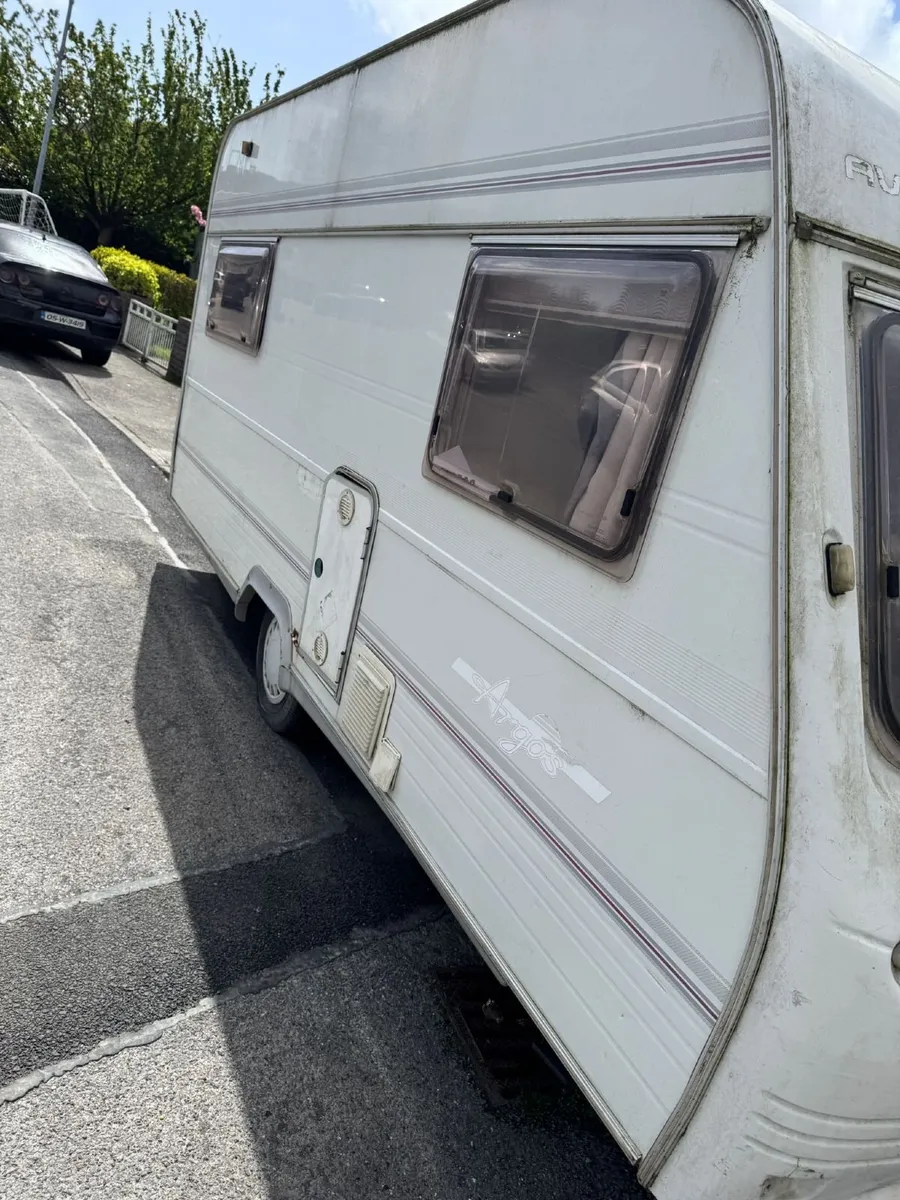 Caravan - Image 1