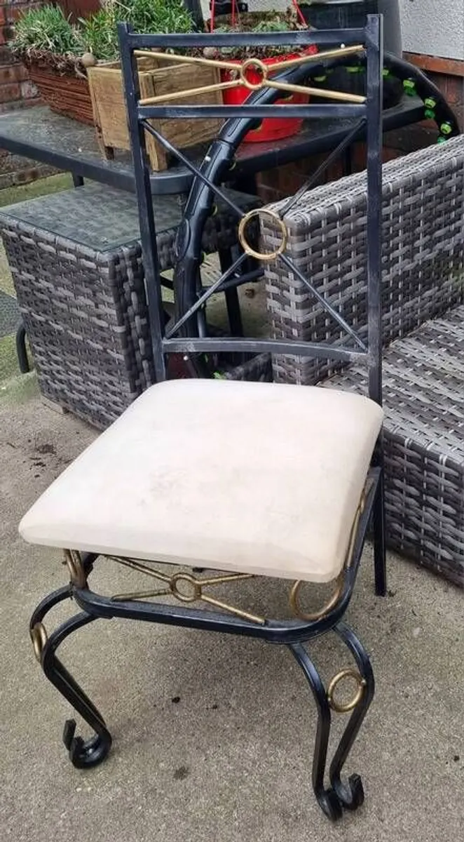 wrought iron chairs - Image 2