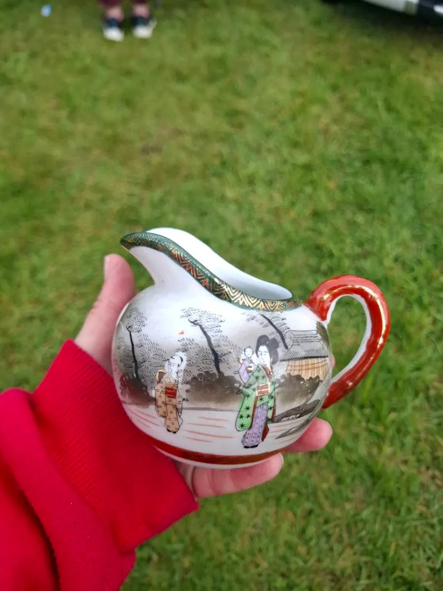 Japanese milk jug postage possible