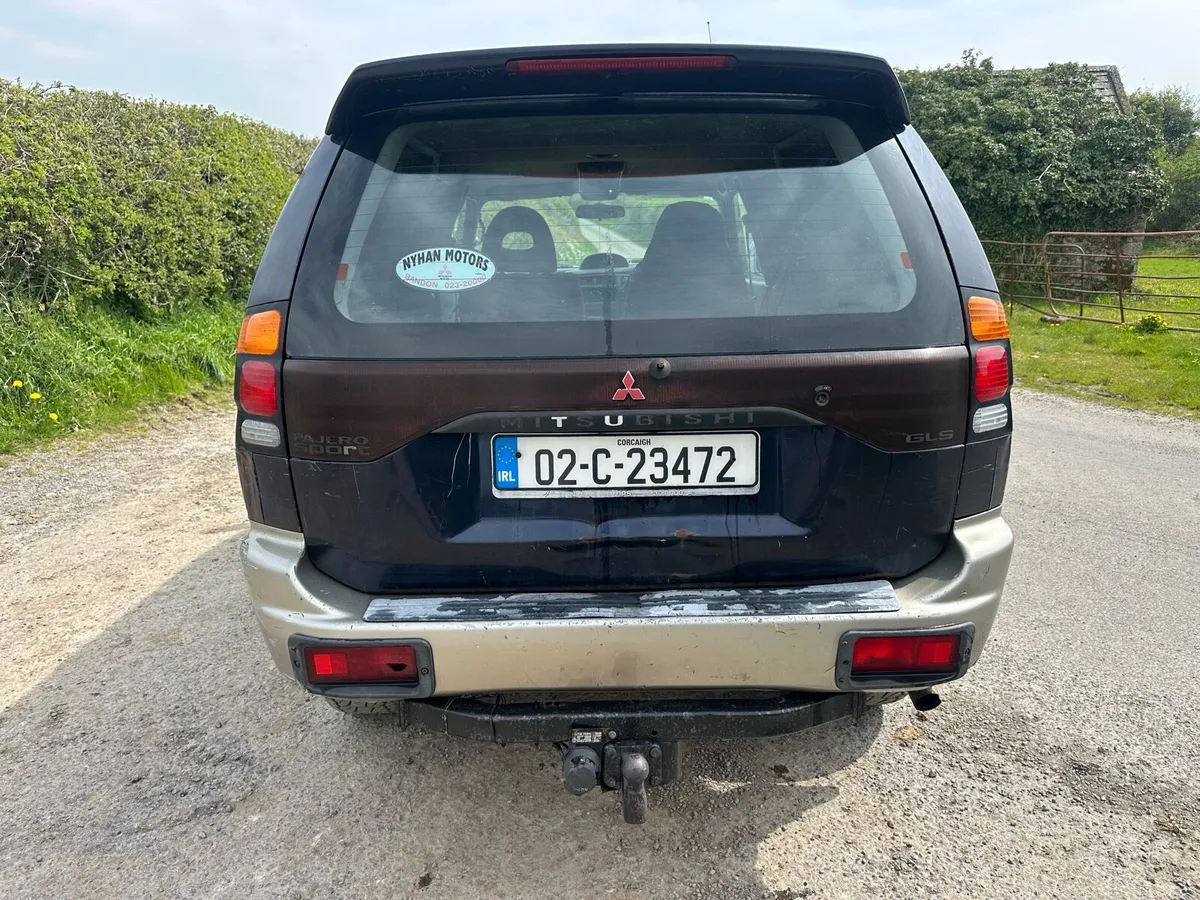 Mitsubishi Pajero sport - Image 3