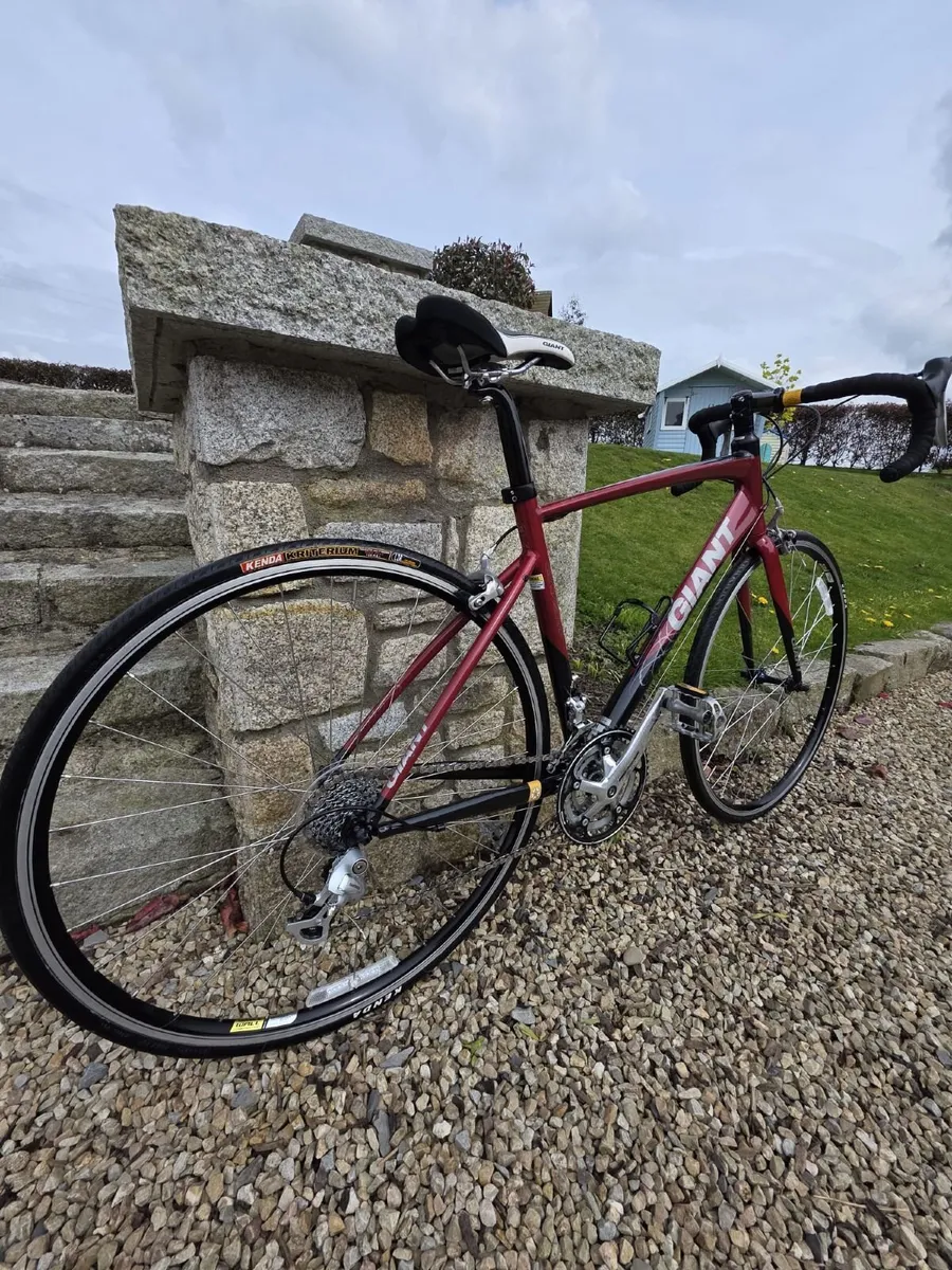 Giant Avail ladies bike - Image 1