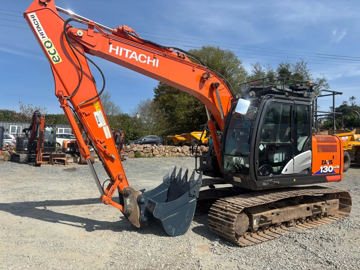 2019 HITACHI ZX130LCN-6 Digger - Image 2