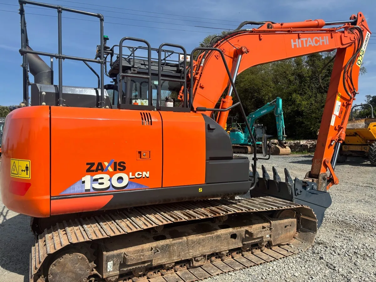 2019 HITACHI ZX130LCN-6 Digger - Image 3