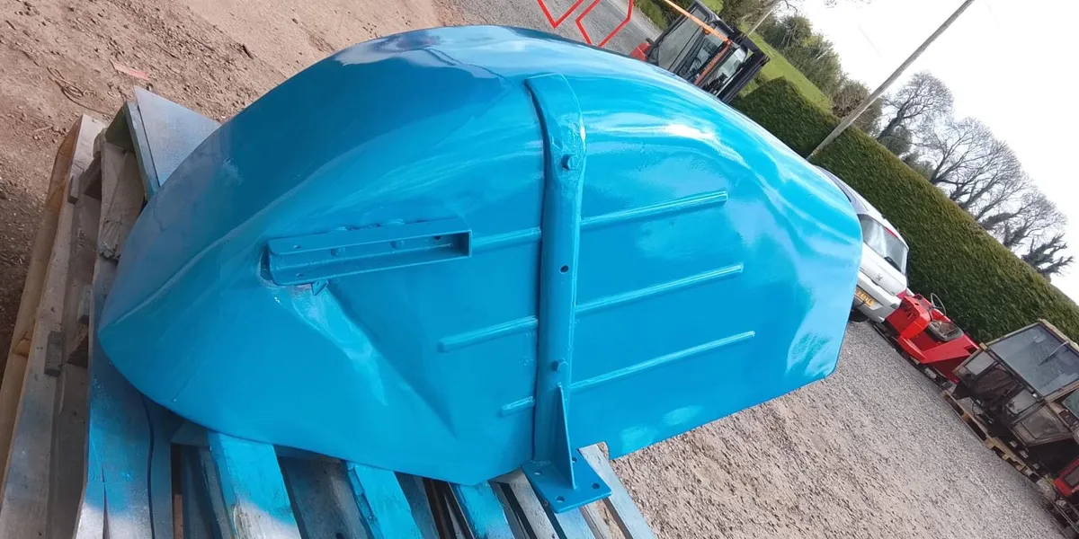 Extra wide Fordson Major Mudguards - Image 1