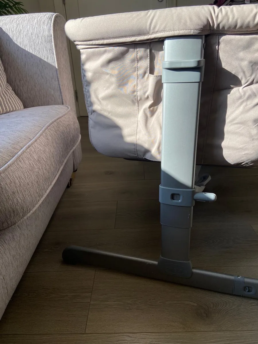 Chicco Next 2 Me Co-sleeper - Image 4