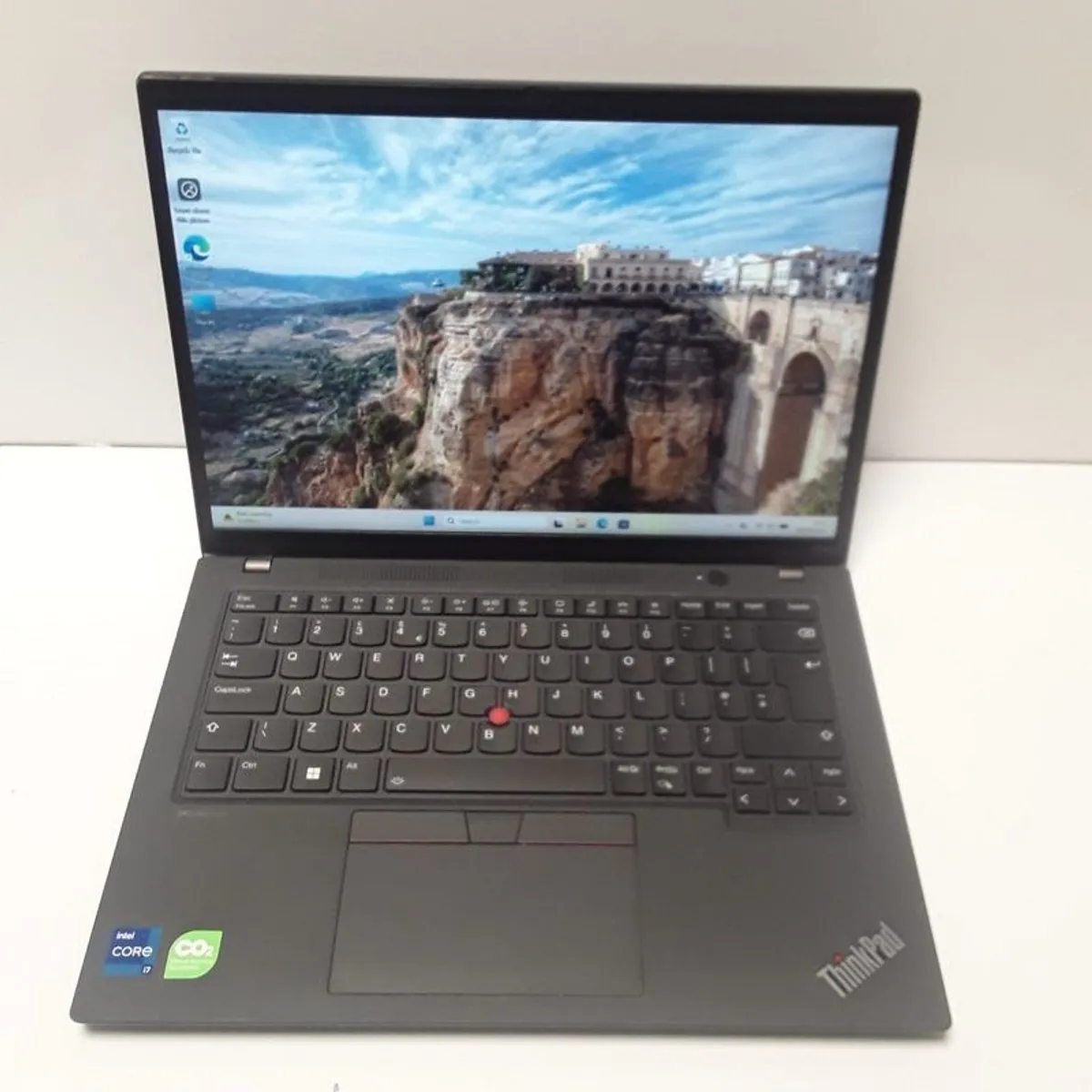 Lenovo Thinkpad P14s Gen 4 | I7-1360p | Rtx A500 4gb | 16gb Ram | 512gb Ssd - Image 1