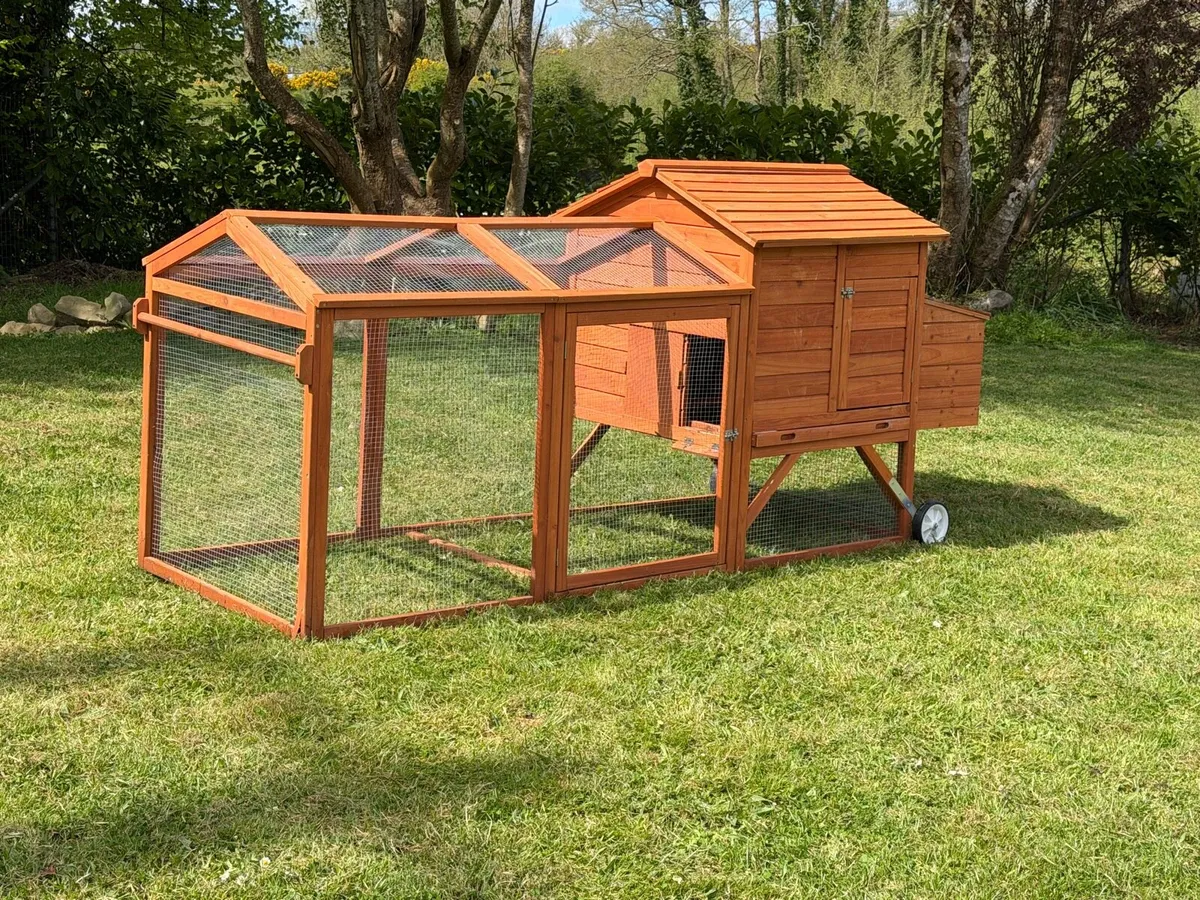 Chicken coop - Image 1